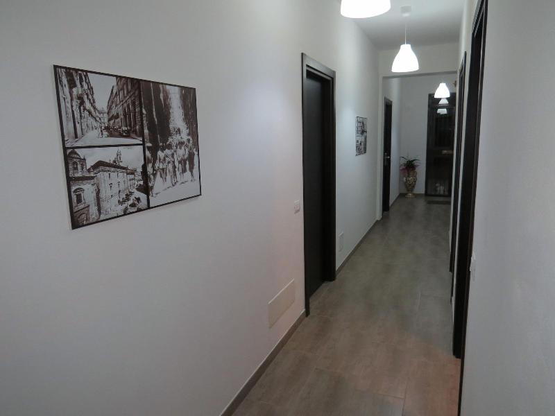 B&B Maison Blanche Кальтаджироне Экстерьер фото